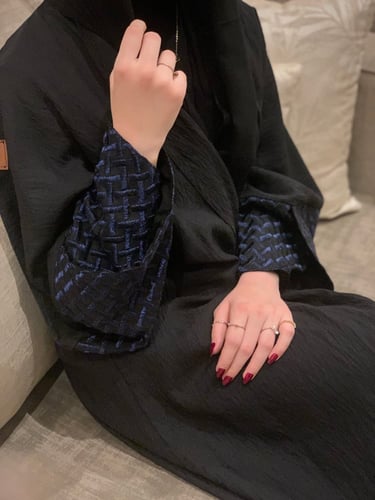 عباية بكُم مطرز #037