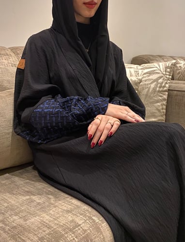 عباية بكُم مطرز #037