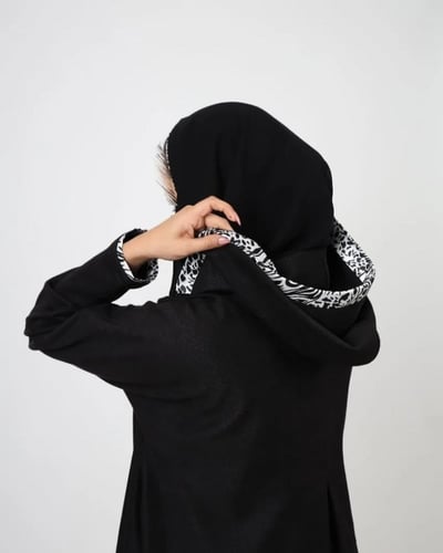 عباية شمواه طبعة زيبرا