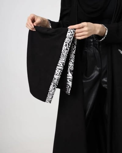 عباية شمواه طبعة زيبرا