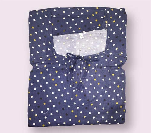 قميص روز منقط