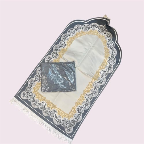 طقم سجادة وشرشف صلاة