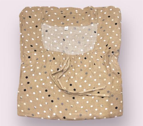 قميص روز منقط