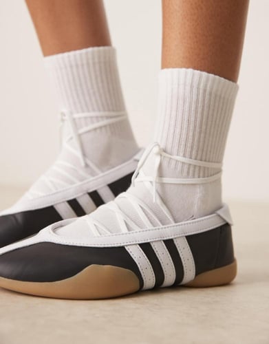 جزمة اديداس تايكوندو | ADIDAS