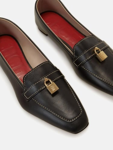 فلات كارولينا هيريرا