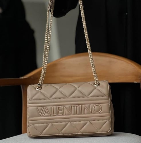 شنطة ماريو فالنتينو تتوفر بالطلب