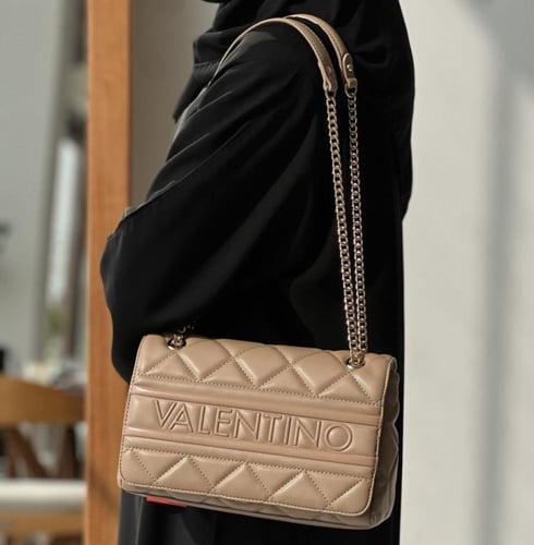 شنطة ماريو فالنتينو تتوفر بالطلب