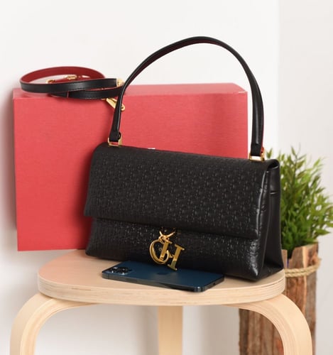 شنطة كارولينا هريرا ميديم