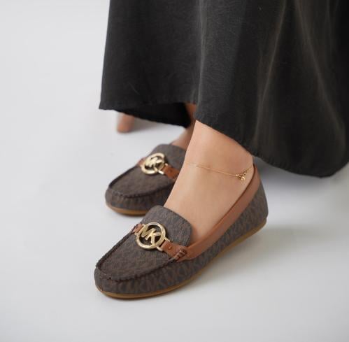 جزمة مايكل كورس