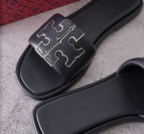 حذاء توري بورش