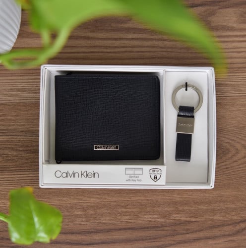 طقم محفظة و ميدالية كالفن كلاين