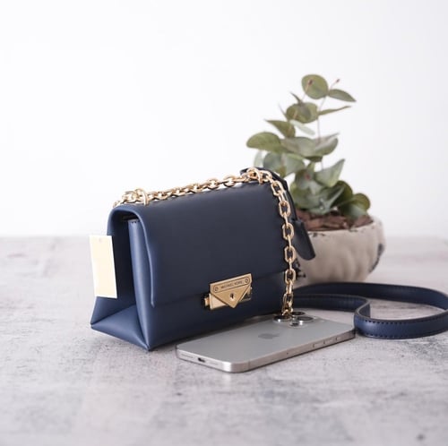 شنطة مايكل كورس