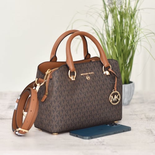 شنطة مايكل كورس