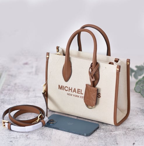 شنطة مايكل كورس