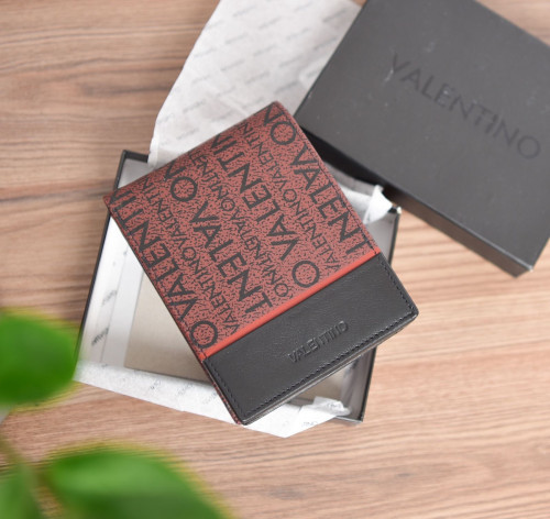 محفظة ماركة فالنتينو