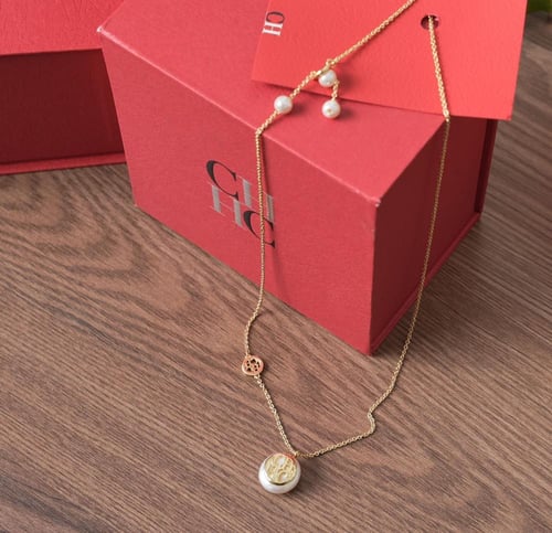 سلسال كارولينا هيريرا جه سي اتش وجه الحرف