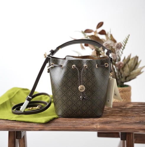 شنطة توري بورش