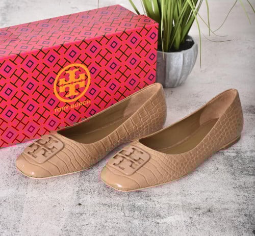 جزمة توري بورش