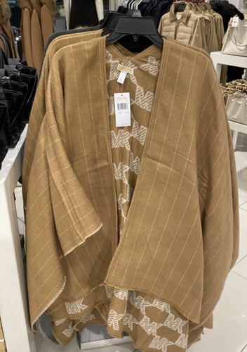 شال مايكل كورس