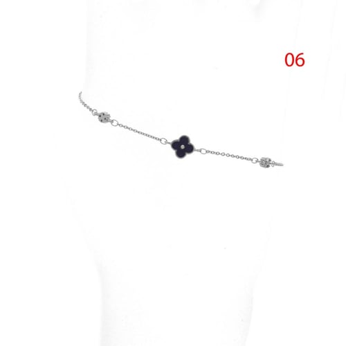 اسوارة بطابع الوردة