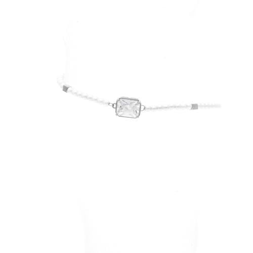 اسوارة مع لؤلؤ