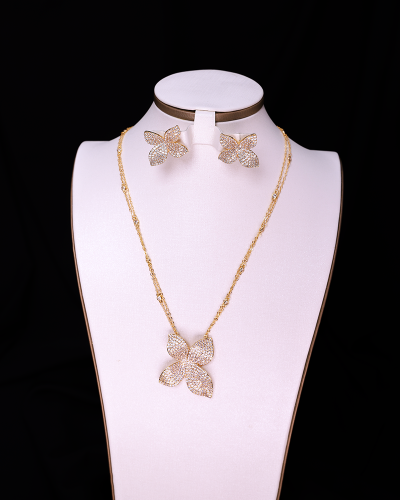 طقم سلسال حلق طويل