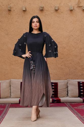 فستان ستان أسون بليسيه مزين بالورود