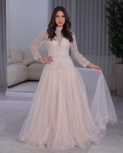 فستان سهرة تول بيج مع تطريز