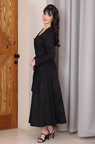 فستان جاكار اسود مزخرف بالورود