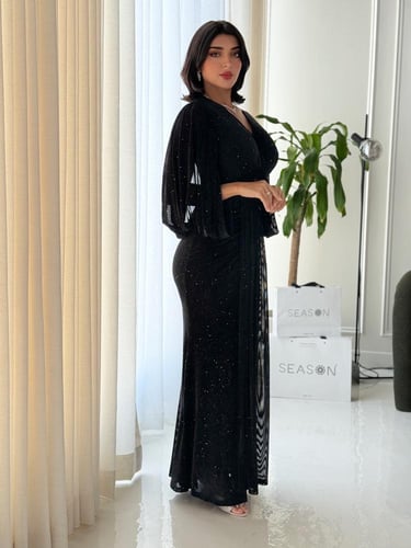 فستان مكسي أسود