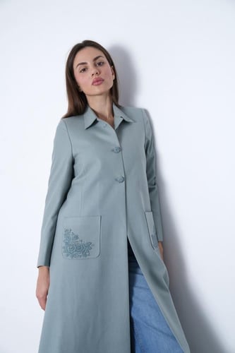 عباية بليزر جوخ فاخر بجيوب أمامية مطرزة يدوياً - س...