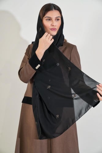 عباية بليزر شتوية جملي وأسود شمواه مع أزارير فضية