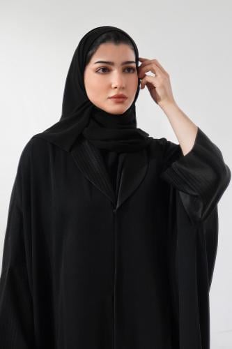 عباية بشت كريب مع ياقة وأكمام كريب حرير مخطط