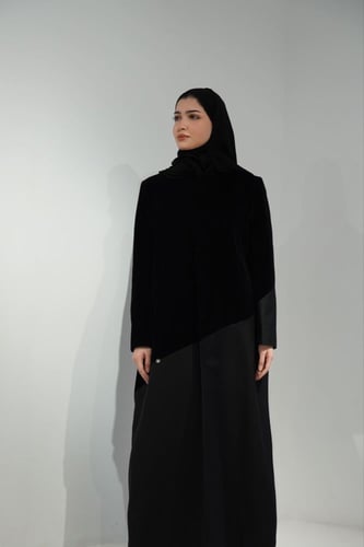 عباية بليزر - تو توند أسود مخمل شمواه وكريب كتان
