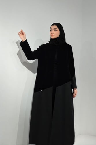 عباية بليزر - تو توند أسود مخمل شمواه وكريب كتان