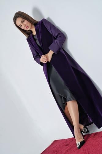 عباية بليزر كريب و مخمل شمواه ساعة رملية.