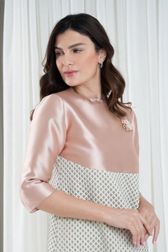 جلابية تفته وجاكار بظهر مفتوح