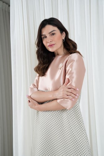 جلابية تفته وجاكار بظهر مفتوح