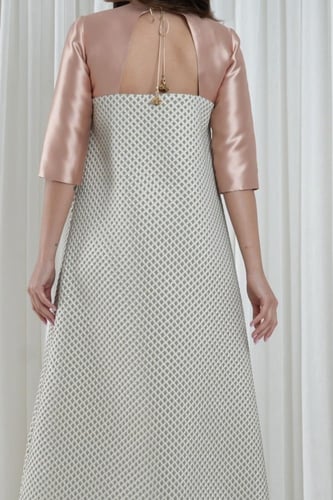 جلابية تفته وجاكار بظهر مفتوح