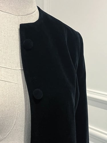 عباية بليزر - تو توند أسود مخمل شمواه وكريب كتان