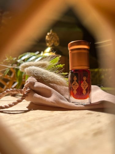 دهن عود كلاكاسي معتق