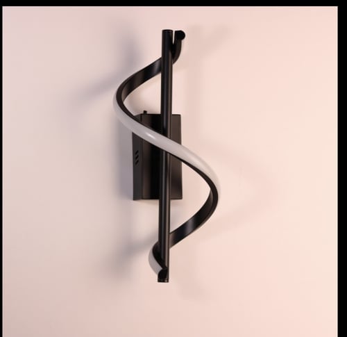 ابليك جداري اسود يعمل بالشحن