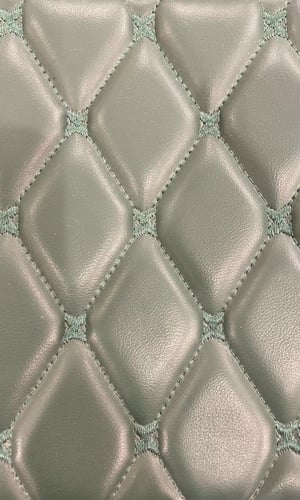 ارضية جلد دايموند جاهزة فاخرة - سيارة كبيرة