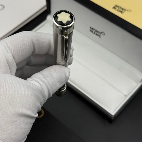 قلم مونت بلانك