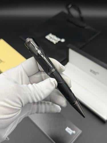 قلم مونت بلانك إصدار انزو فيراري