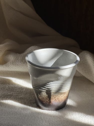 كوب صناعة يدوية