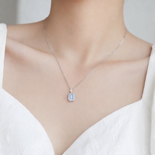 سلسال ياقوت أزرق