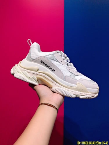 BALENCIAGA