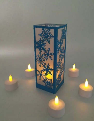 استاند مضيئ من الورق المقوى 6 حبات