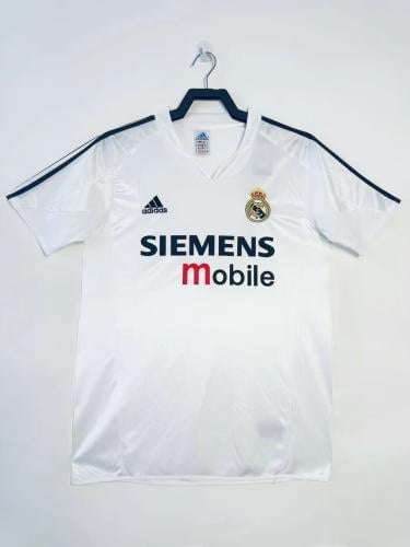 طقم ريال مدريد موسم 2004-2005 ابيض